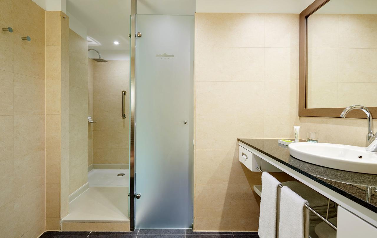 Deluxe King Room with Garden View,1553750974:JPEG